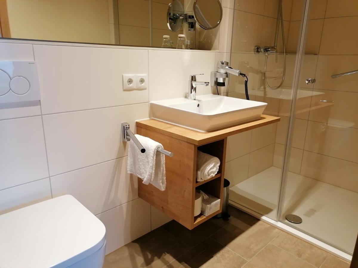 Landgasthof Niebler Adelsdorf Luaran gambar