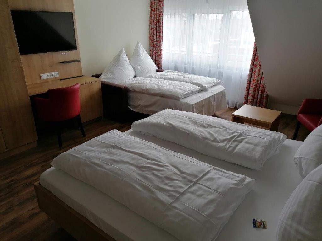 Landgasthof Niebler Adelsdorf Luaran gambar