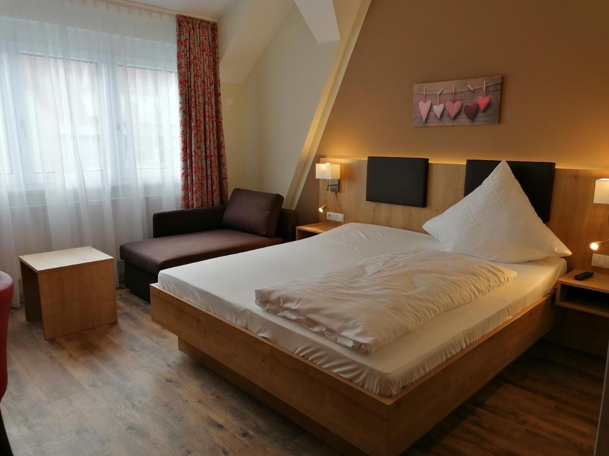 Landgasthof Niebler Adelsdorf Luaran gambar