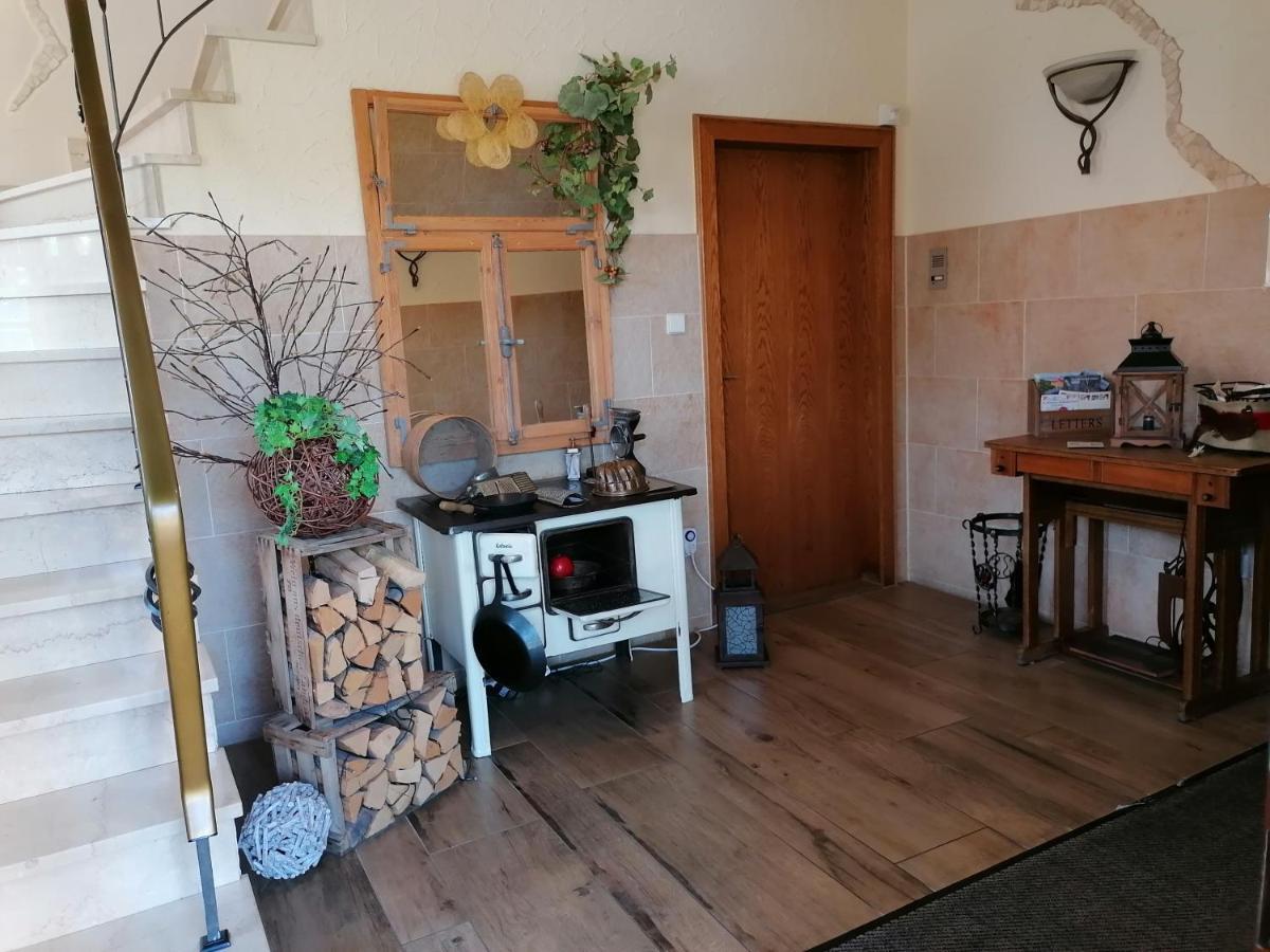 Landgasthof Niebler Adelsdorf Luaran gambar