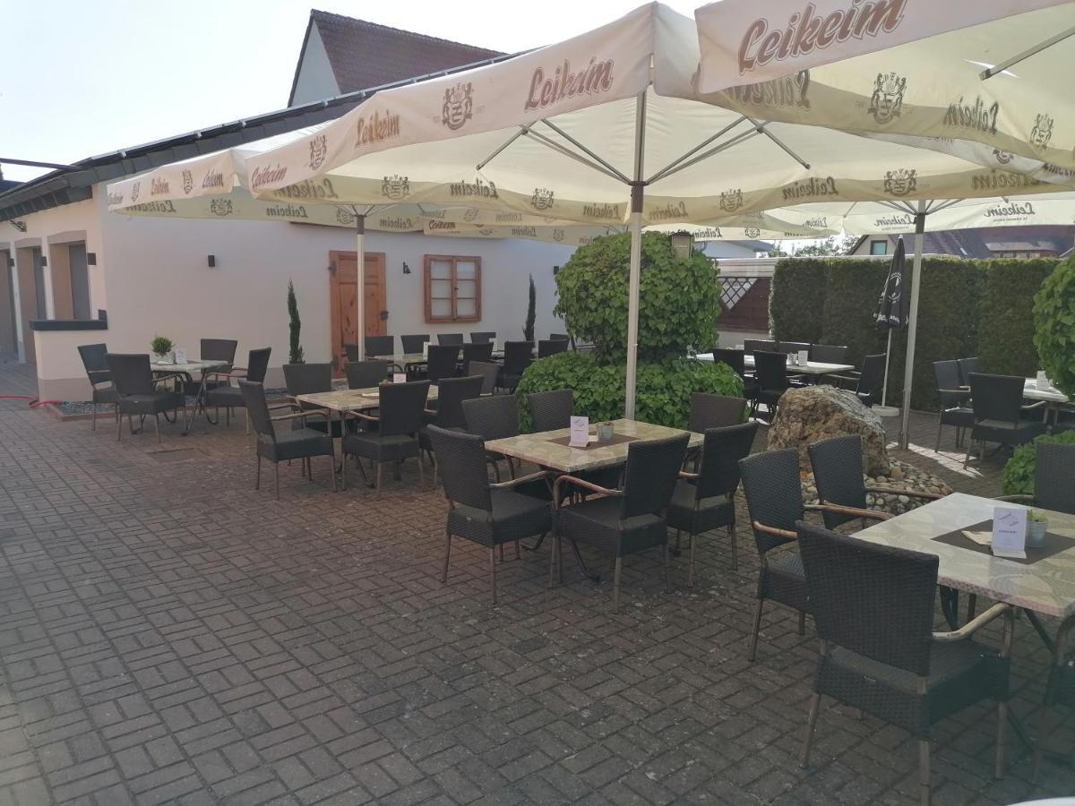 Landgasthof Niebler Adelsdorf Luaran gambar